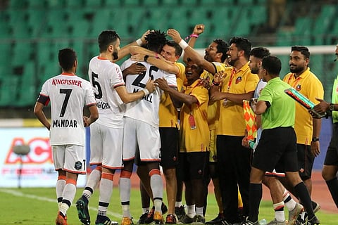 FC Goa celebrate after their first ISL win. (Photo | Twitter)