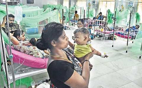 The overcrowded fever ward of the Institute of Child Health, Chennai on Sunday. | (Ashwin Prasath | EPS)
