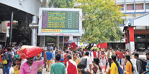 Digital screen at Krantivira Sangolli Rayanna (Bengaluru City) Railway Station   Pushkar V