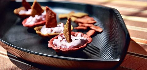 Beetroot and pesto tarts with hung curd