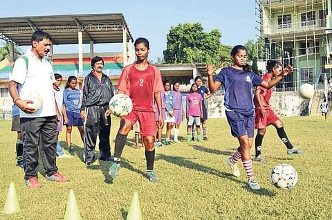 Balaram Matari with young players | Express