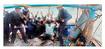 16 Bengal fishermen held from Odisha's Gahirmatha sanctuary