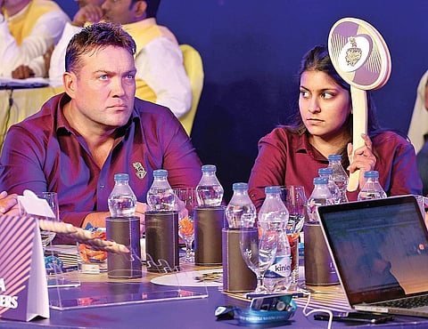 KKR management bid for a player during the IPL auction in Bengaluru (Photo courtesy | SPORTZPICS)