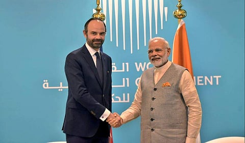 Prime Minister Narendra Modi with French counterpart Edouard Philippe (Twitter/Raveesh Kumar)