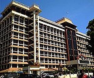 Justice B Kemal Pasha granted the stay while considering a petition filed by the Chief Editor of Malayala Manorama (Courtesy: WikiMedia Commons)