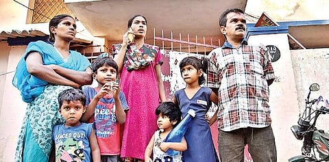 Families of Kuppammal and Appukutty at the shelter  | P Jawahar
