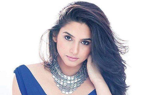 Ragini Dwivedi 