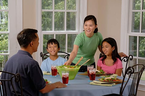 'Helicopter parenting' may harm kid's behaviour