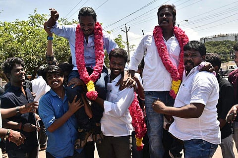 Celebration outside the Puzhal central prison after the release of life convicts on wednesday. (EPS |P Jawahar)