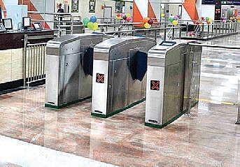 Bengaluru: Crafty passengers cheat tech to ride on Metro for free