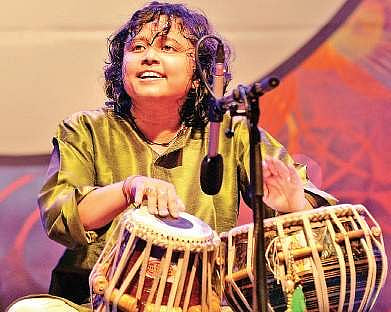 Rimpa Siva performing at Nishagandhi  Monsoon Music Festival   Vincent Pulickal