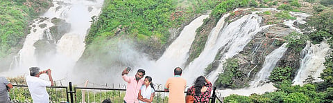 Gaganachukki Mandya 320 feet, Mandya