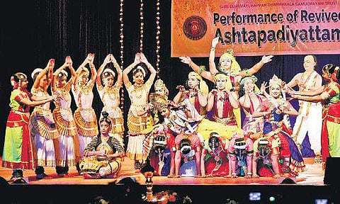 The performance of revived Ashtapadiyattam, organised by Shri Guruvayurappan Dharmakala Trust at Kerala University senate hall  in Thiruvananthapuram on Saturday | BP Deepu