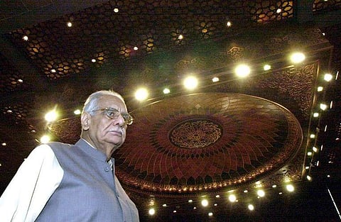 Kuldip Nayar was a renowned journalist and former editor of The Indian Express who fought fiercely for press freedom, especially during Emergency. Nayar has authored 15 books including 'Beyond the Lines', and 'Emergency Retold'.  (Photo | AFP)