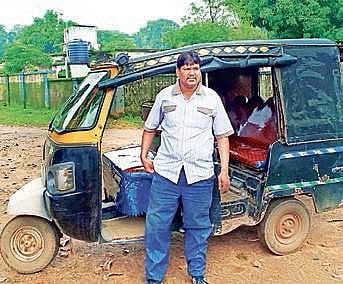 Disabled auto driver shows the way