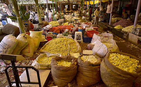 As many as 8,000 special markets will operate in Kerala during the Onam-Bakrid season (File | EPS)