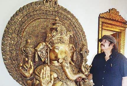 A bronze idol of Lord Ganesha that is part of Soorya Krishnamoorthy’s collection Vincent Pulickal