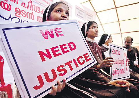 Nuns of the Missionaries of Jesus at their dharna at the High Court junction in Kochi, demanding the arrest of Jalandhar Bishop Franco Mulakkal. ( Photo | ENS/Albin Mathew)