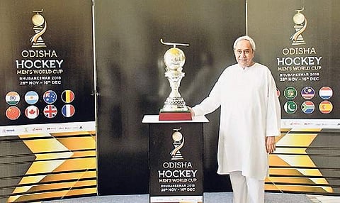 CM Naveen Patnaik with a replica of Odisha Hockey Men’s World Cup trophy in Bhubaneswar ( Photo I EPS/Irfana)