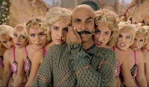 Actor Akshay Kumar in the 'Bala' song from 'Housefull 4'.