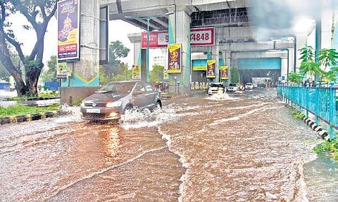 The heavy waterlogging witnessed in Kochi on Monday morning Albin Mathew