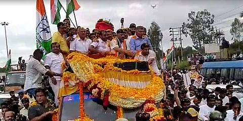 File photo of Congress leader D K Shivakumar arrives in Bengaluru to a rousing reception. (Photo | Sriram B N, EPS)