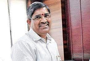 Former Andhra Pradesh Chief Secretary LV Subramanyam (Photo | EPS)