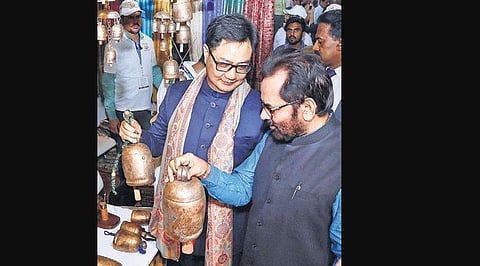 Union Minister for Minority Affairs Mukhtar Abbas Naqvi and Minister of State for Minority Affairs Kiren Rijiju during the inauguration of Hunar Haat at India International Trade Fair in Pragati Maidan. (Photo | PTI)
