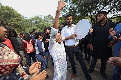 JNU students protest against free hike in New Delhi on Monday. | (Photo | Arun Kumar/EPS)