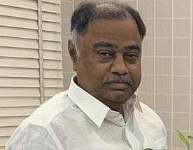 TRS MLA Kandala Upender Reddy| Express