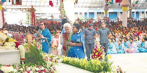 Telangana Governor Tamilisai Soundarajan offering prayers to Bhagwan Sathya Sai Baba at Prasanthi Nilayam in Puttaparthi on Tuesday | Express