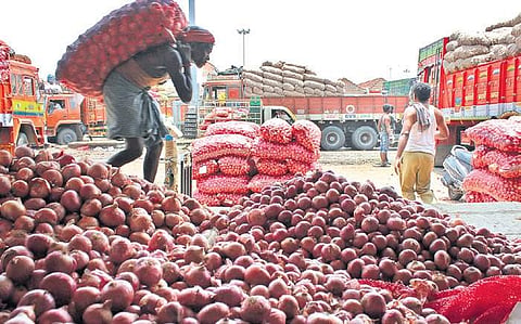 File picture of Koyambedu onion market