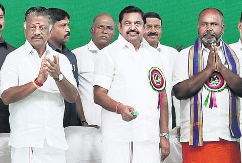 Chief Minister Edappadi K Palaniswami inaugurates the Ranipet district at a function on Thursday. Deputy CM  O Panneerselvam and Disaster Management and IT minister RB Udhayakumar are also seen | s dinesh
