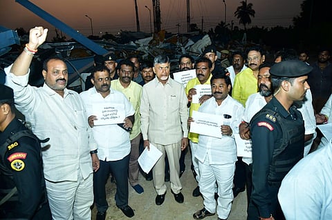 TDP national president N Chandrababu Naidu and party MLAs staging a protest against suspension of MLAs. (Photo | EPS)