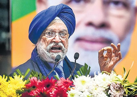 Hardeep Puri has accused the AAP of spreading lies on the cololy issue. (Photo | PTI)