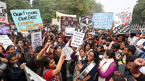 Students protesting against the hike of hostel and mess fees at JNU. (File Photo | Shekhar Yadav, EPS)
