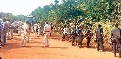Police force deployed at Talabira village for felling of trees | Express