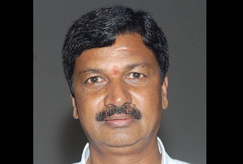 Karnataka Congress MLA Ramesh Jarkiholi (File | EPS)