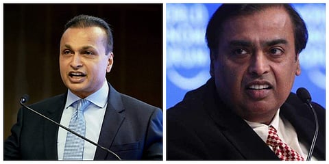 Anil Ambani (L) and his elder brother Mukesh | (File | Agencies)