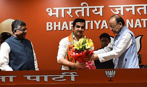 Gautam Gambhir with Union Finance Minister Arun Jaitley (Photo | Parveen Negi/EPS)
