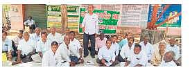 Liquor ban a fortnight before polls demanded
