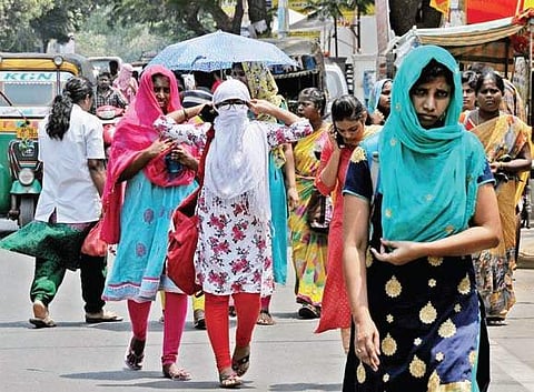 18 Prakasam mandals sizzle at above 45 Celsius