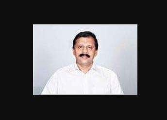 Dr Muhammed Nazeer.