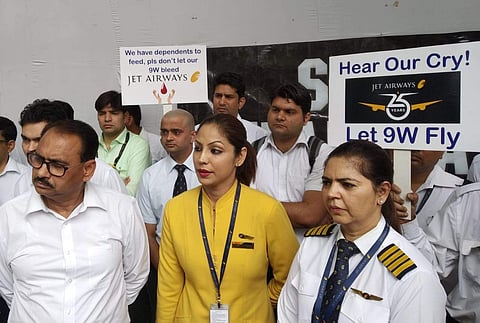 Jet Airways employees stage a protest over delay in their salaries at jantar mantar in New Delhi (Photo | Shekhar Yadav)