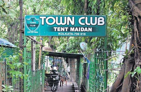 The Town Club in Kolkata| Atreyo Mukhopadhyay