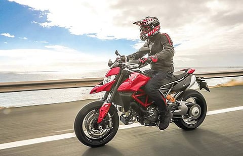 Hypermotard 950 in India is priced at Rs 11.99 lakhs.
