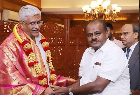 Karnataka CM HD Kumaraswamy meets Union Water Resources Minister Gajendra Singh Shekhawat in New Delhi (Photo | Twitter/ H D Kumaraswamy)