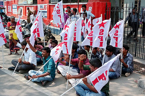 Image of SFI cadre used for representational purposes only. 