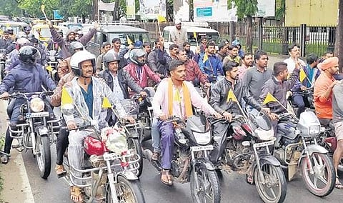 Activists took out a bike rally in Shivamogga on Tuesday, protesting against the Sharavathi project | Shimoga  Nandan