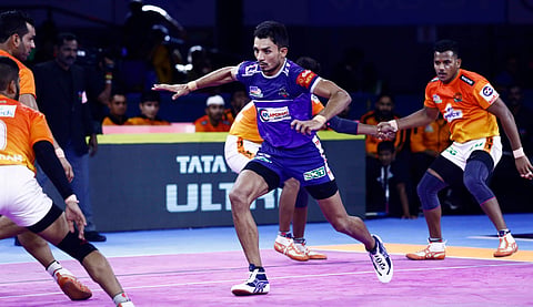 Naveen continued to pick up raid points at regular intervals.  | Twitter@ProKabaddi